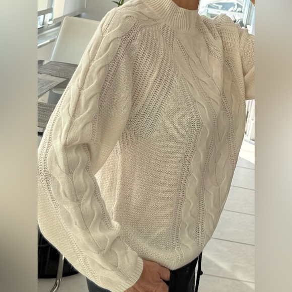 Banana Republic ivory white mixed wool sweater, size S - Picture 2 of 9